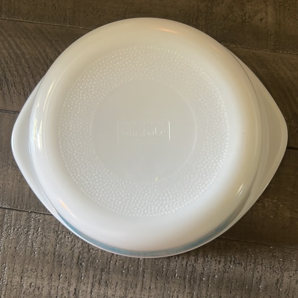 Blue Flower Glasbake 2 qt Dish - Picture 3 of 6